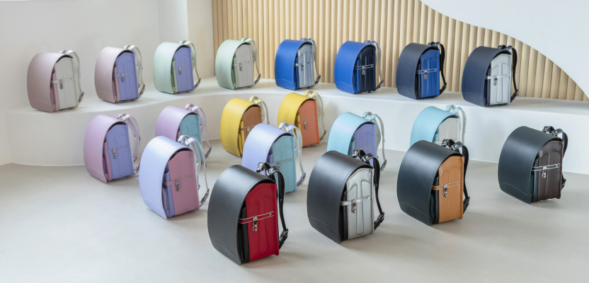 専任デザイナーが配色にこだわってセレクトした「耐性牛革バイカラー」